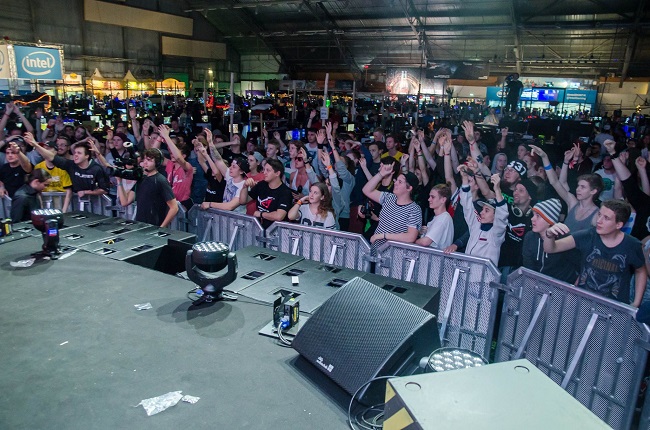 DreamHack Winter 2014 Amazing Crowd